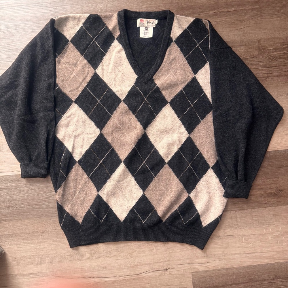 100% Lambs Wool PRINGLE OF SCOTLAND Men’s Argyle Sweater